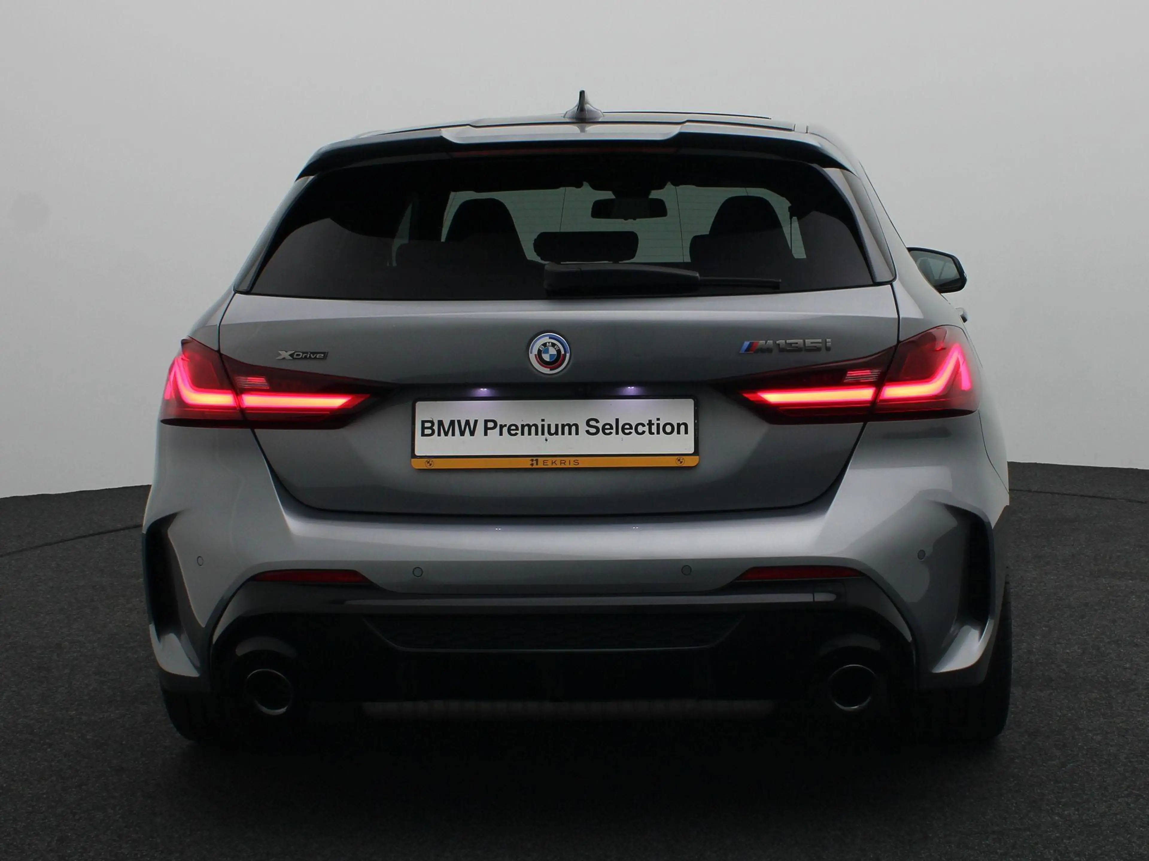 BMW 135 1 Serie 5-deurs M135i xDrive | LED | Leder | HUD | — photo 5