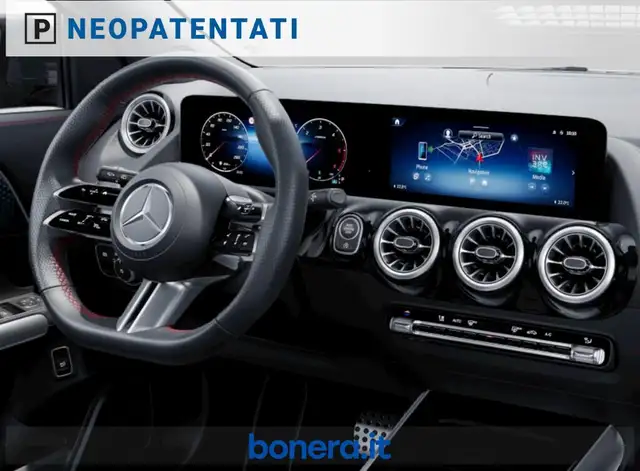 Mercedes-Benz Gla Class view 6