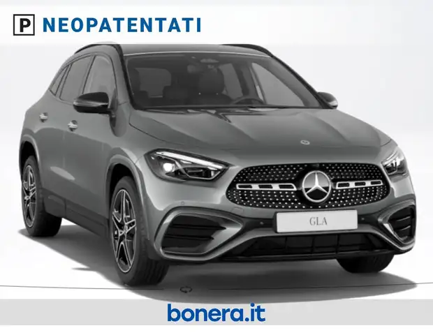 Mercedes-Benz Gla Class view 2