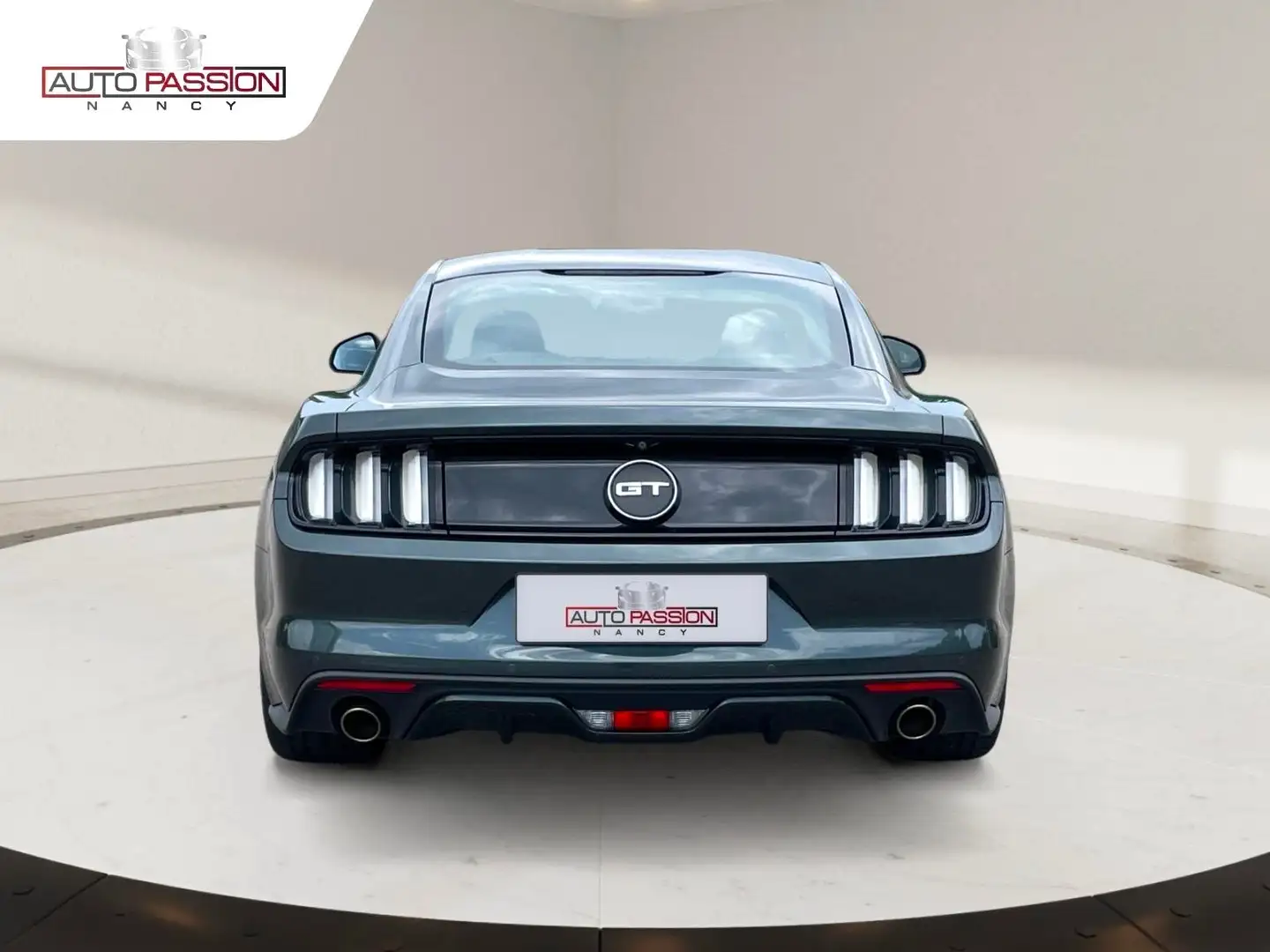 Ford Mustang Mustang Fastback V8 5.0 421 GT A Vert - 2