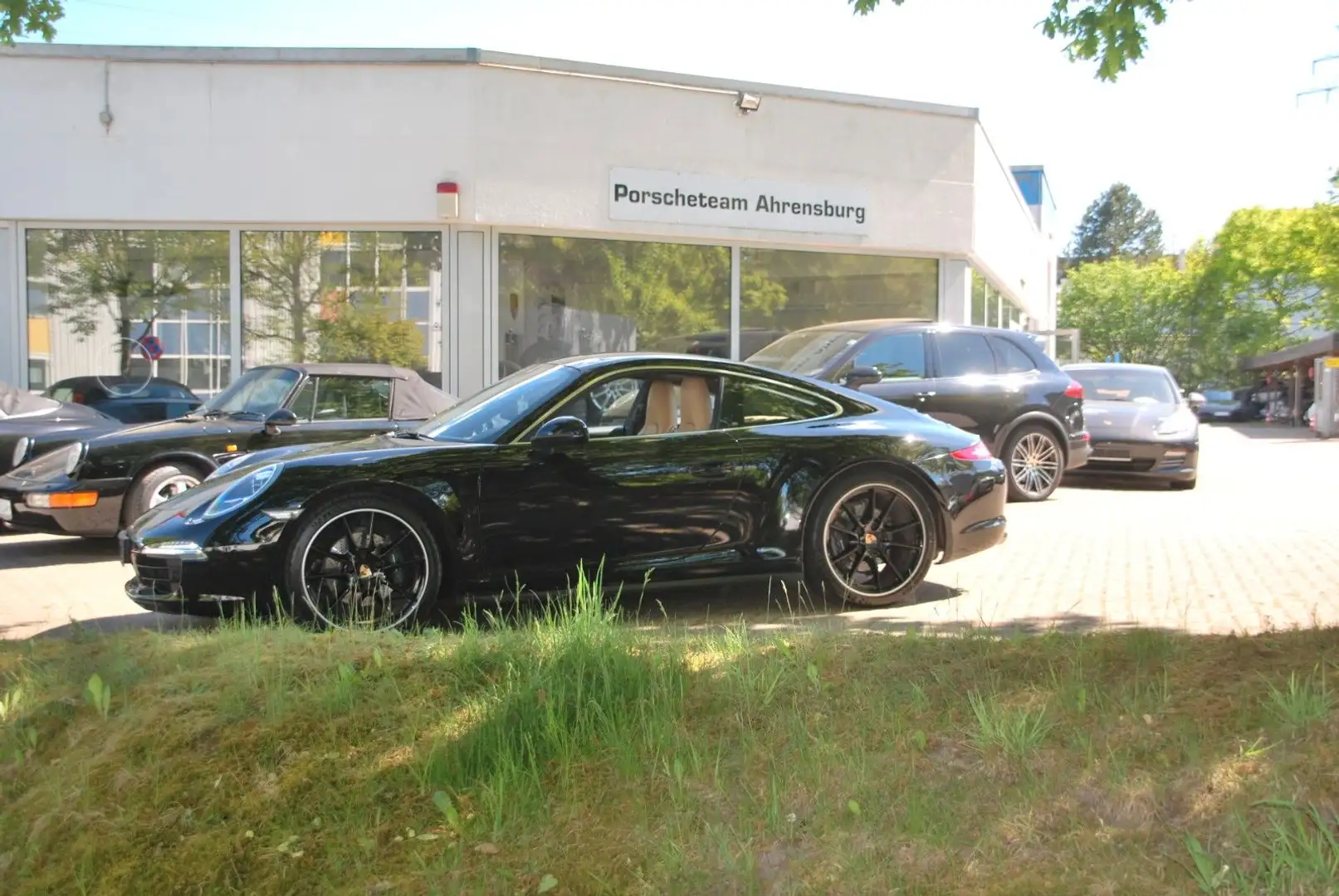 Porsche 991 /1 Carrera 4  ,Approved bis 12/25 Schwarz - 1