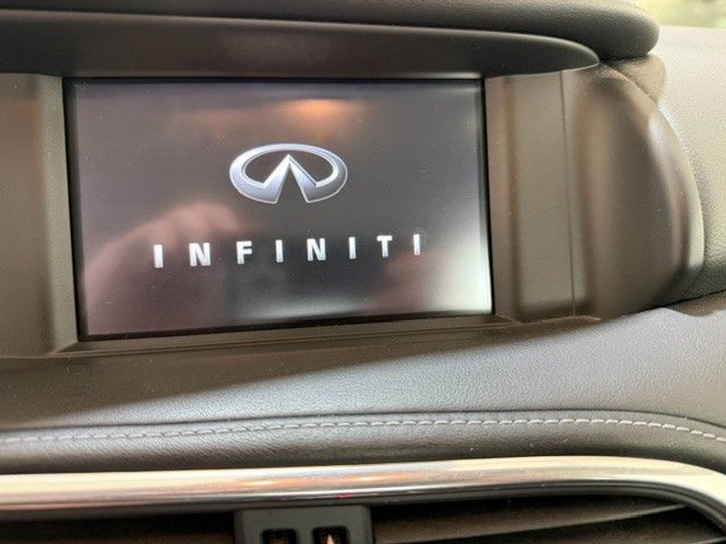 Infiniti Q30 1.5D AUTOM,SITZH,AHK,NAVI,LED,360 — photo 14