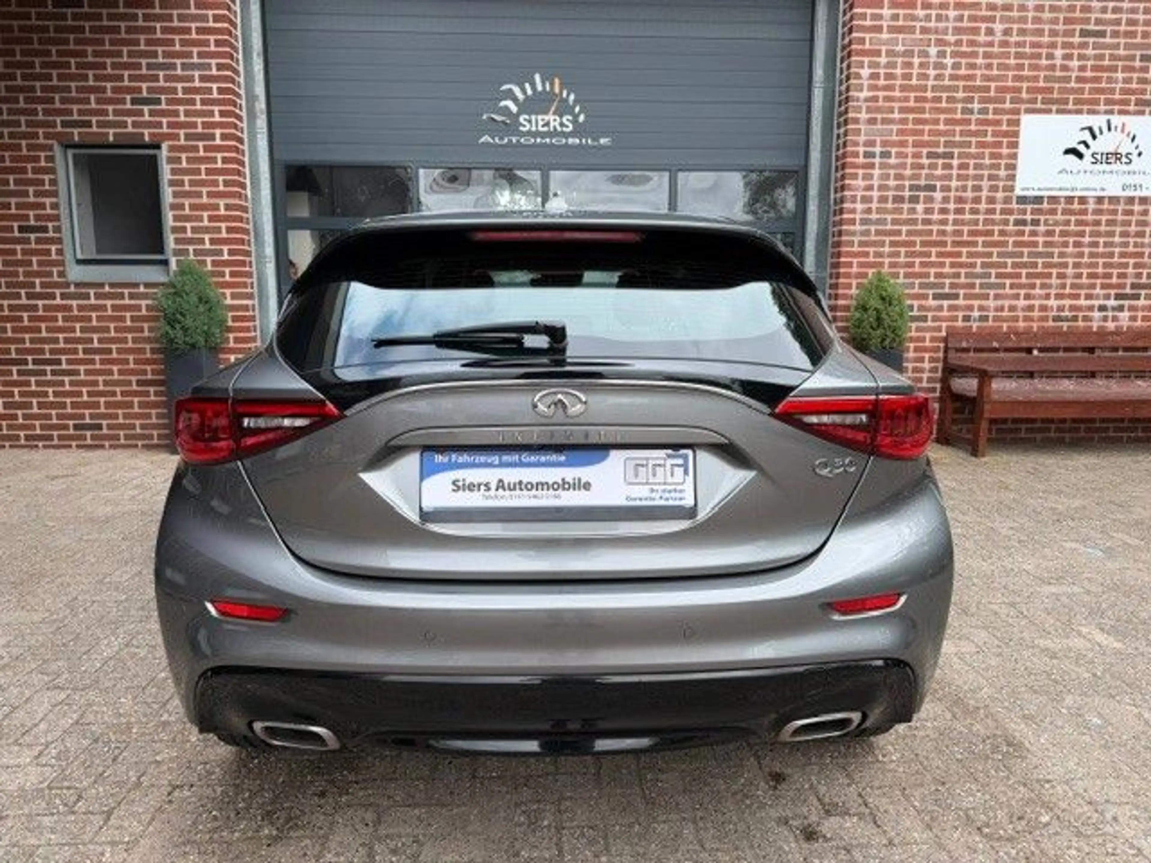 Infiniti Q30 1.5D AUTOM,SITZH,AHK,NAVI,LED,360 — photo 6