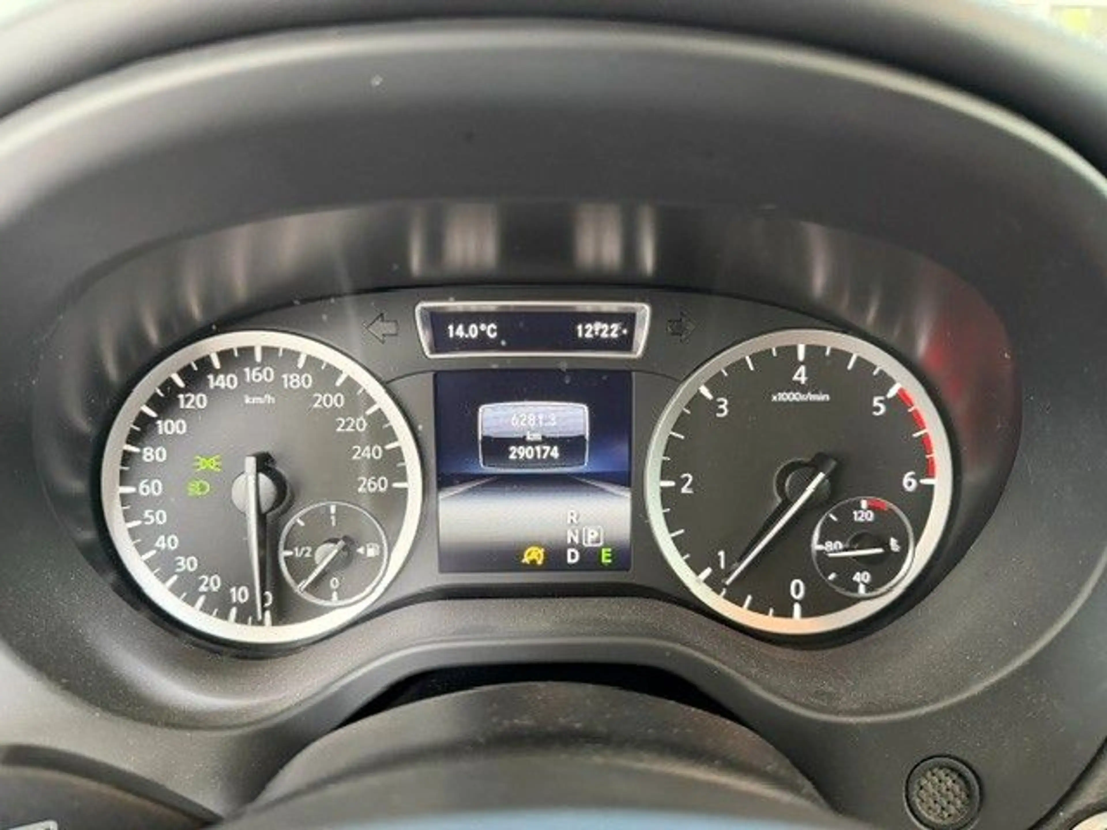Infiniti Q30 1.5D AUTOM,SITZH,AHK,NAVI,LED,360 — photo 13