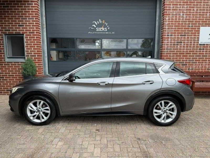 Infiniti Q30 1.5D AUTOM,SITZH,AHK,NAVI,LED,360 — photo 7