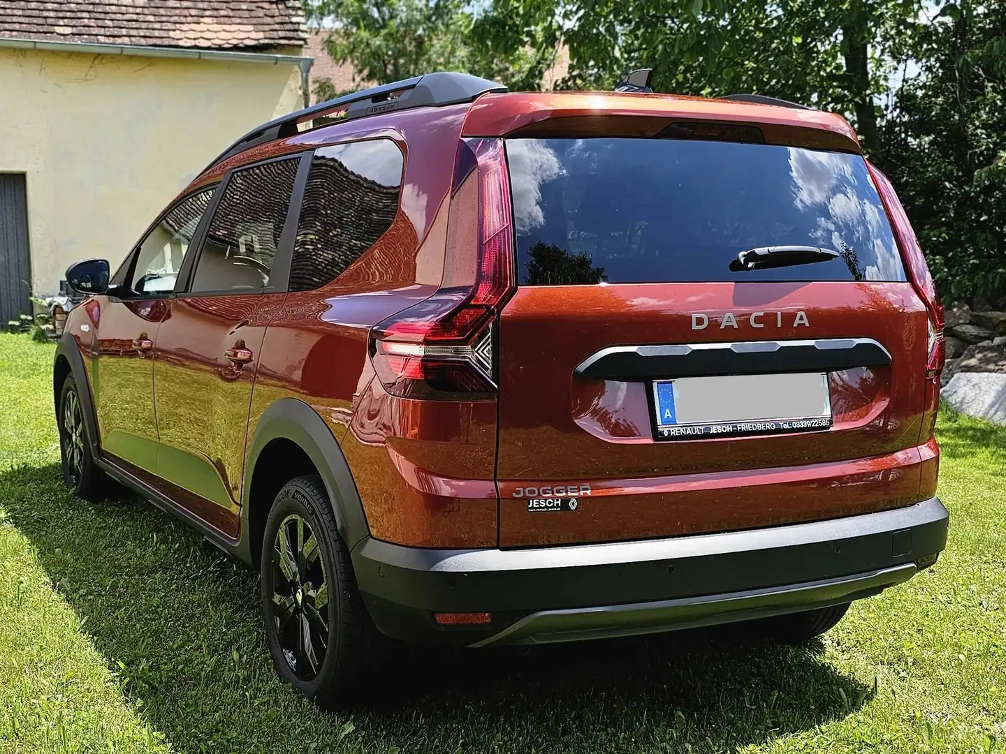 Dacia Jogger Jogger Extreme TCe 110 Extreme Plus Braun - 2