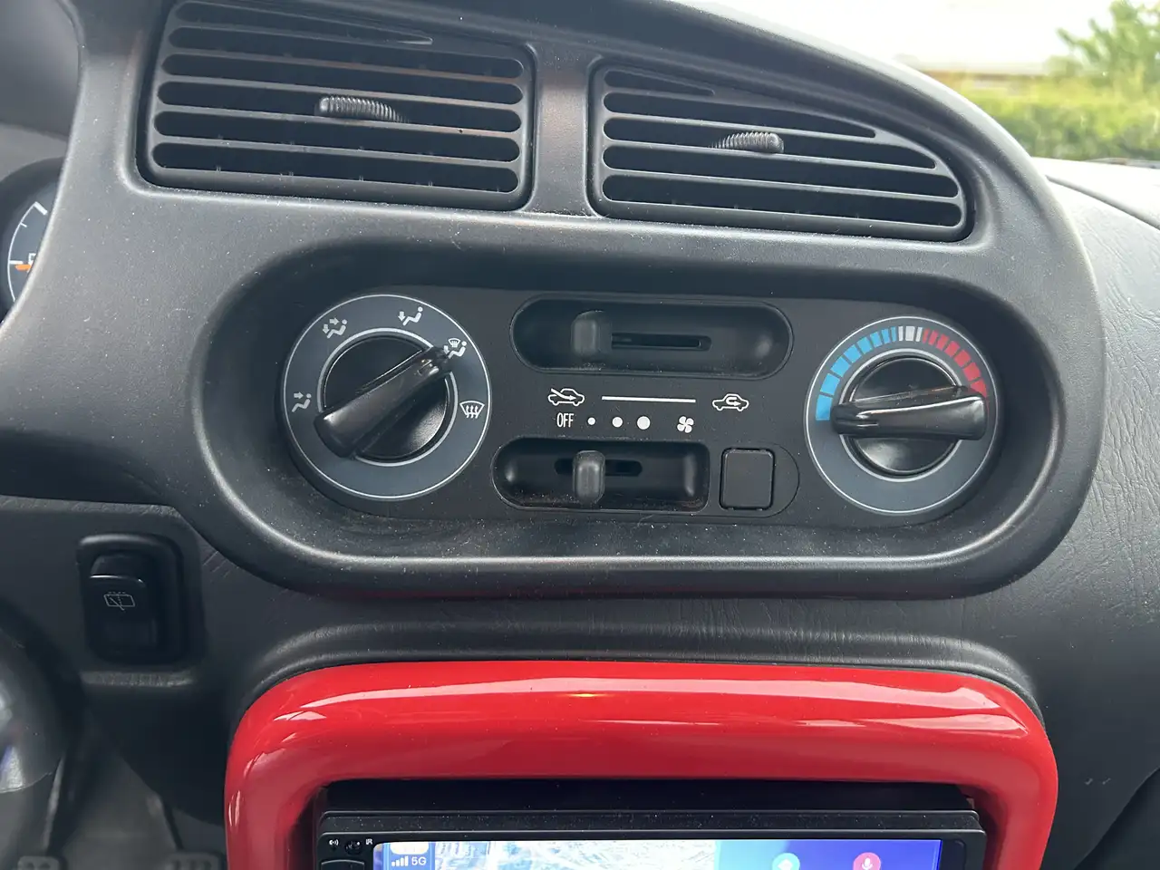 Daihatsu Cuore 1.0-12V XTi, foto 8