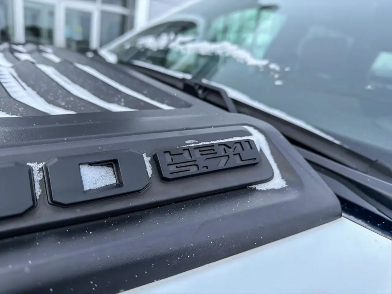 RAM 1500 снимка RAM 1500