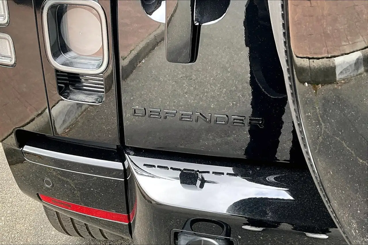 Land Rover Defender снимка Land Rover Defender