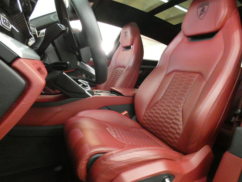 Lamborghini Urus URUS*CARBON INT + EXT*Q-CINTURA*PANO*ADAS*FULL — photo 10