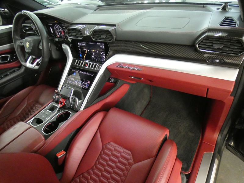 Lamborghini Urus URUS*CARBON INT + EXT*Q-CINTURA*PANO*ADAS*FULL — photo 11