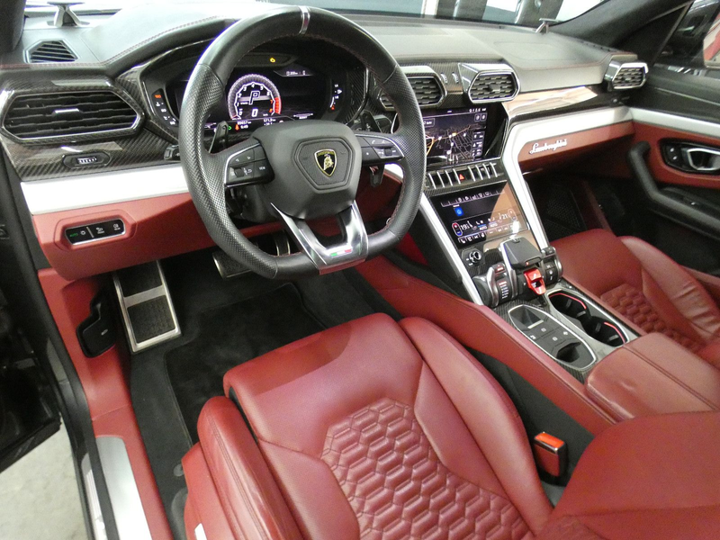 Lamborghini Urus URUS*CARBON INT + EXT*Q-CINTURA*PANO*ADAS*FULL — photo 9