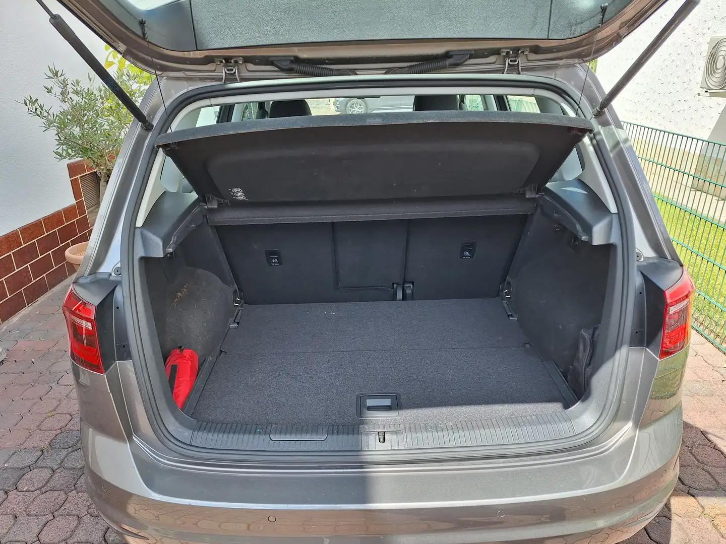 Volkswagen Golf Sportsvan Golf Sportsvan 2.0 TDI BlueMotion Technology DSG H Gris - 1