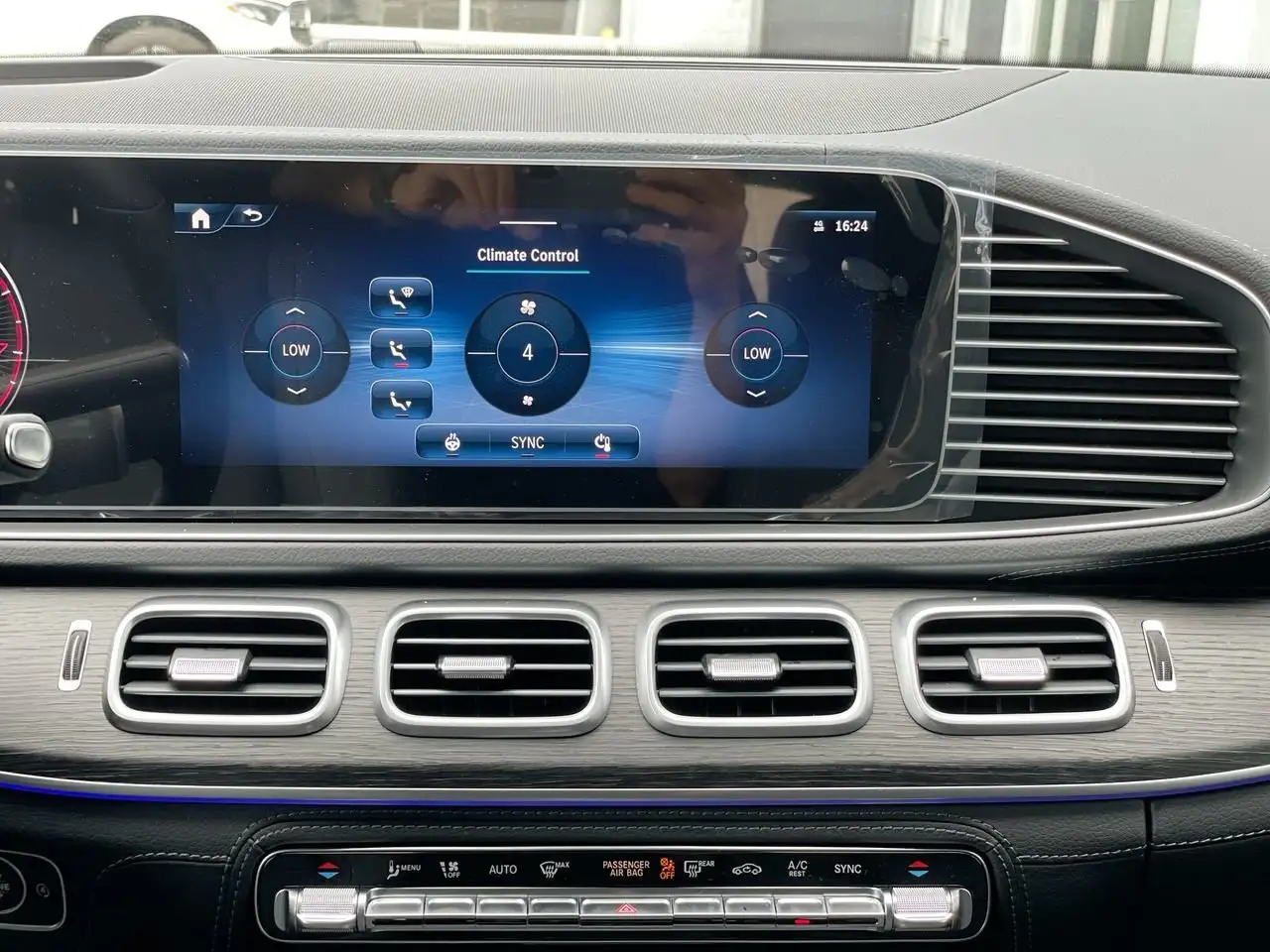 Mercedes-Benz GLE снимка Mercedes-Benz GLE