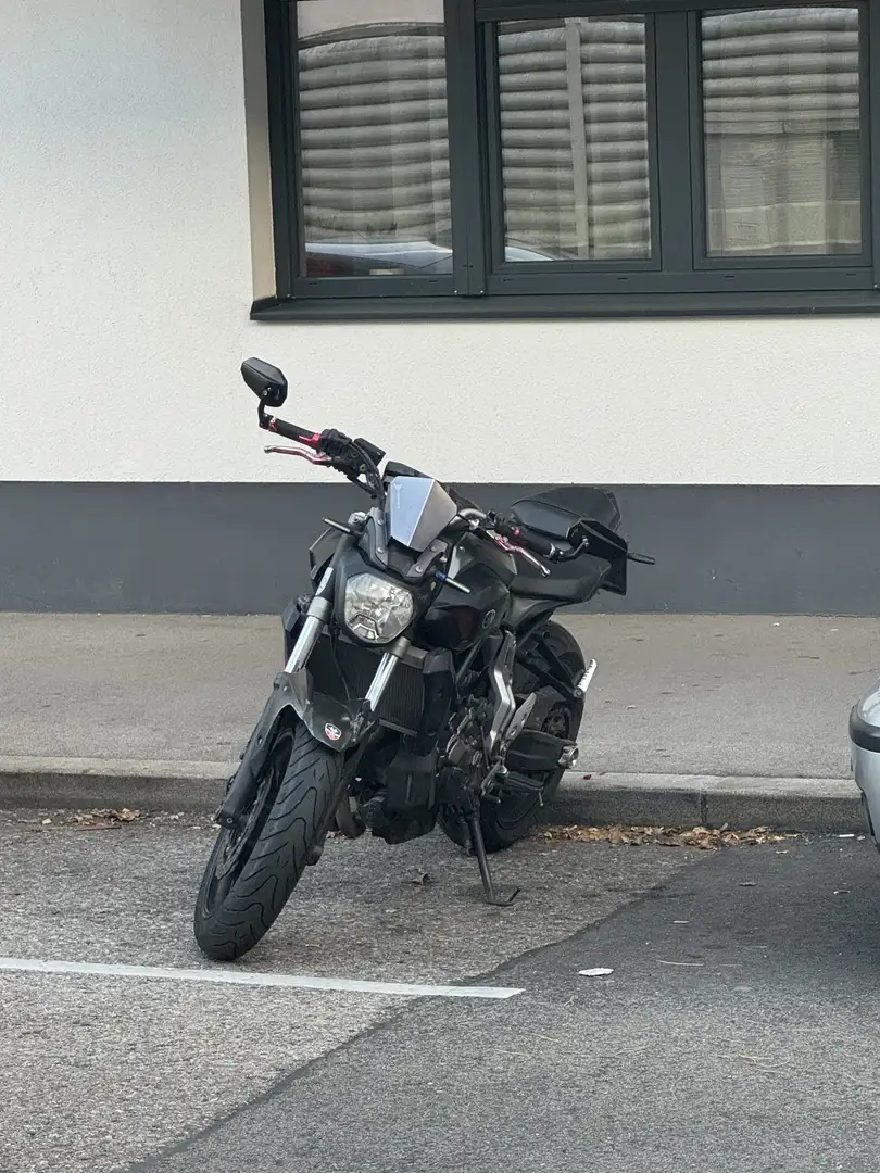 Yamaha MT-07 - 1