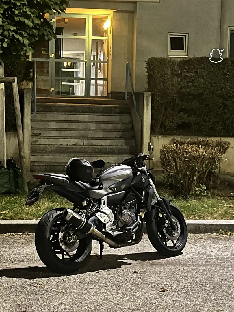Yamaha MT-07 - 2