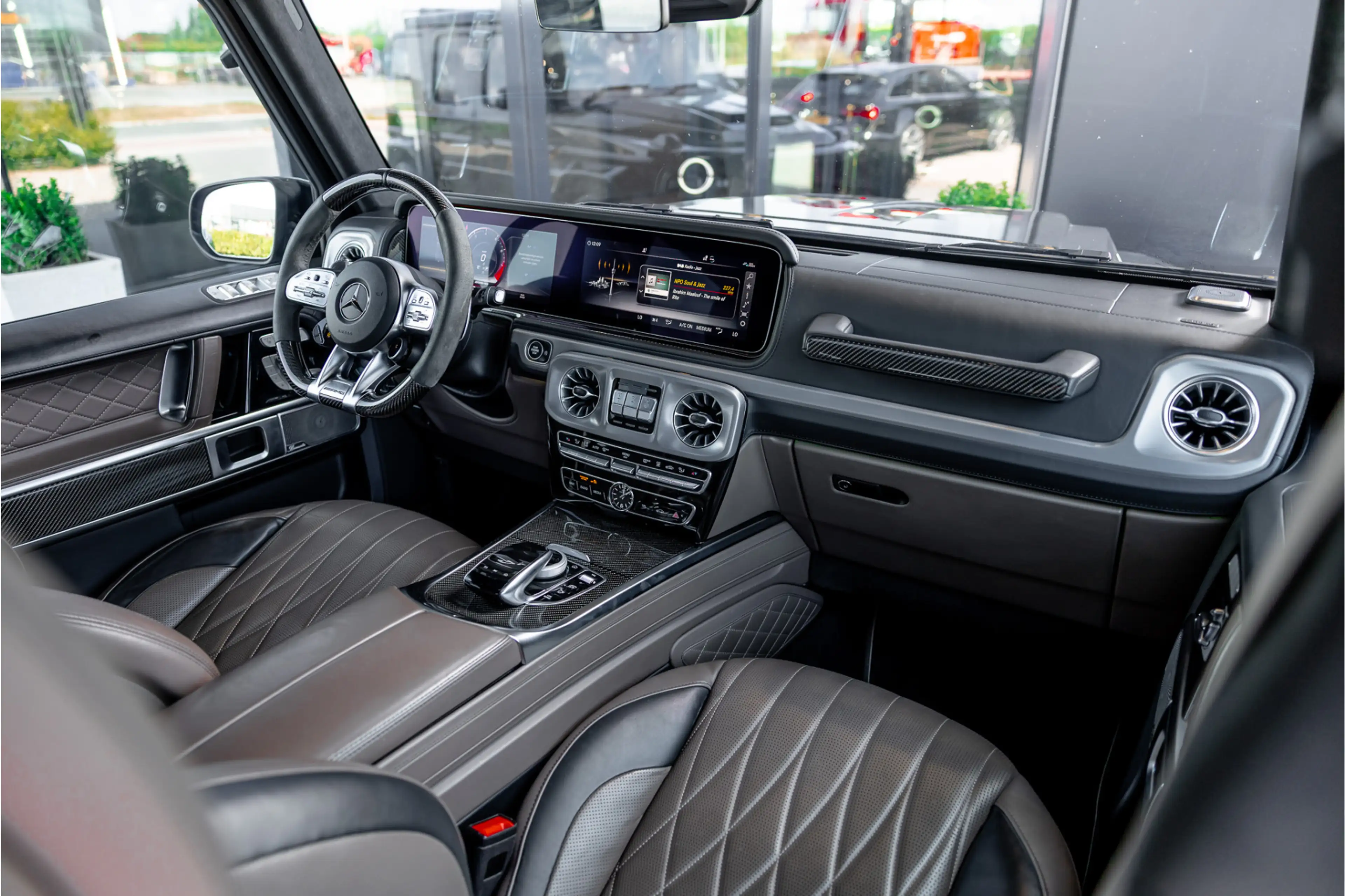 Mercedes-Benz G G700 Brabus - Panorama | Burmester 3D | Manufaktur — photo 10