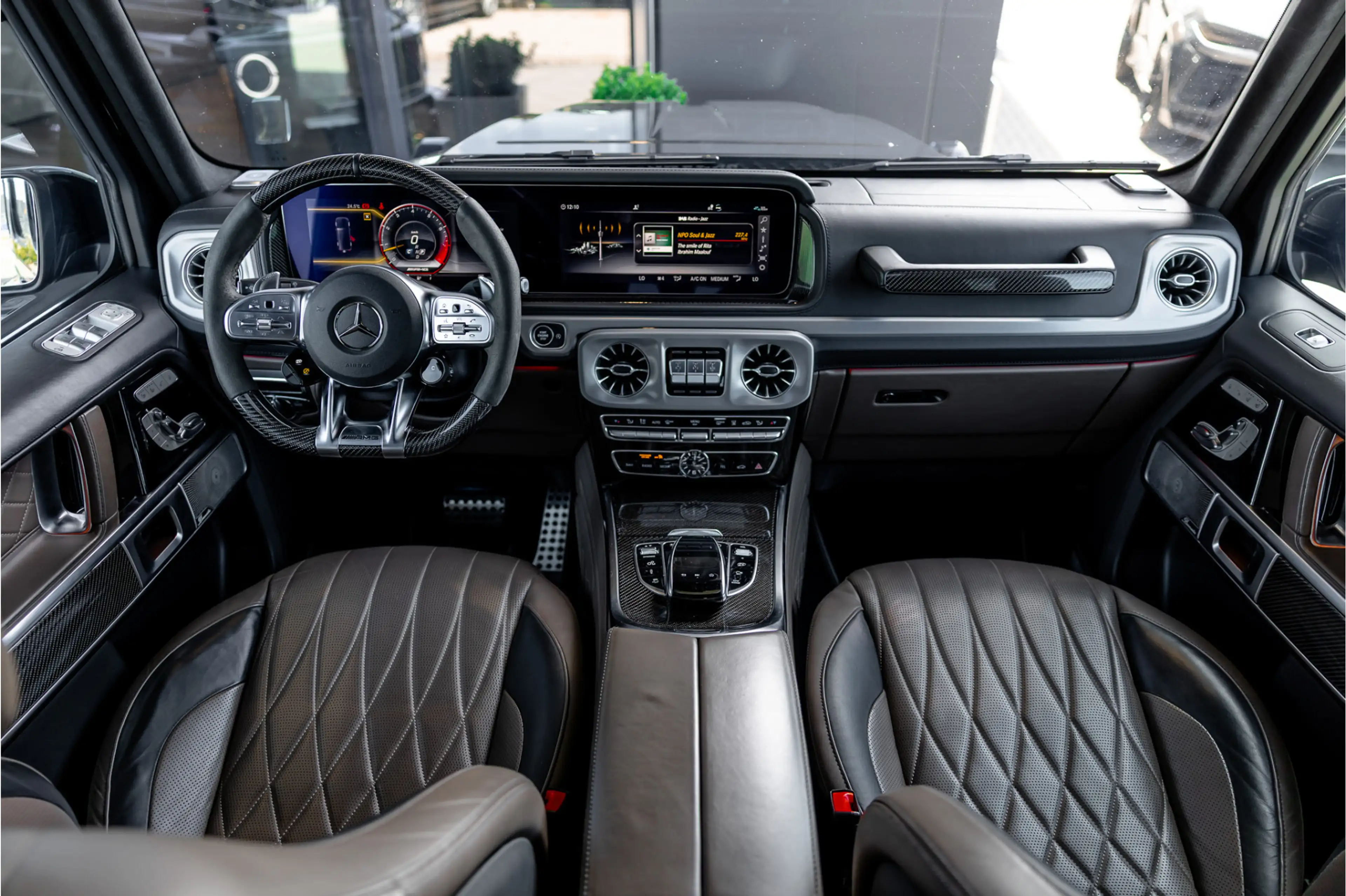Mercedes-Benz G G700 Brabus - Panorama | Burmester 3D | Manufaktur — photo 9