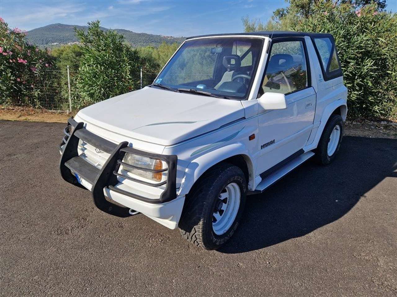 Suzuki Vitara Cabrio 1.6i JLX cat efi Murphy&nye crew