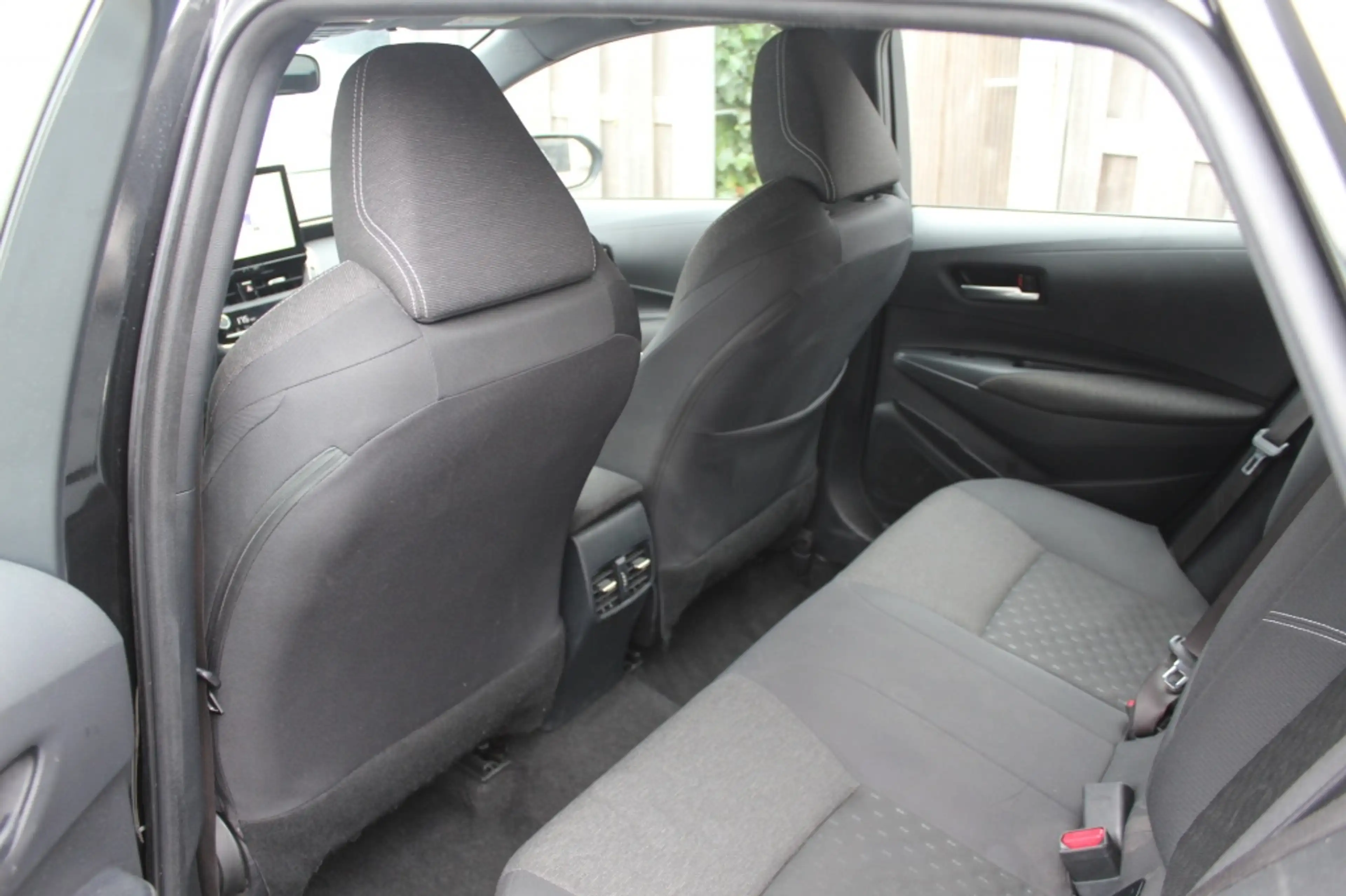 Toyota Corolla Touring Sports Hybrid 1.8 Hybride Active — photo 11