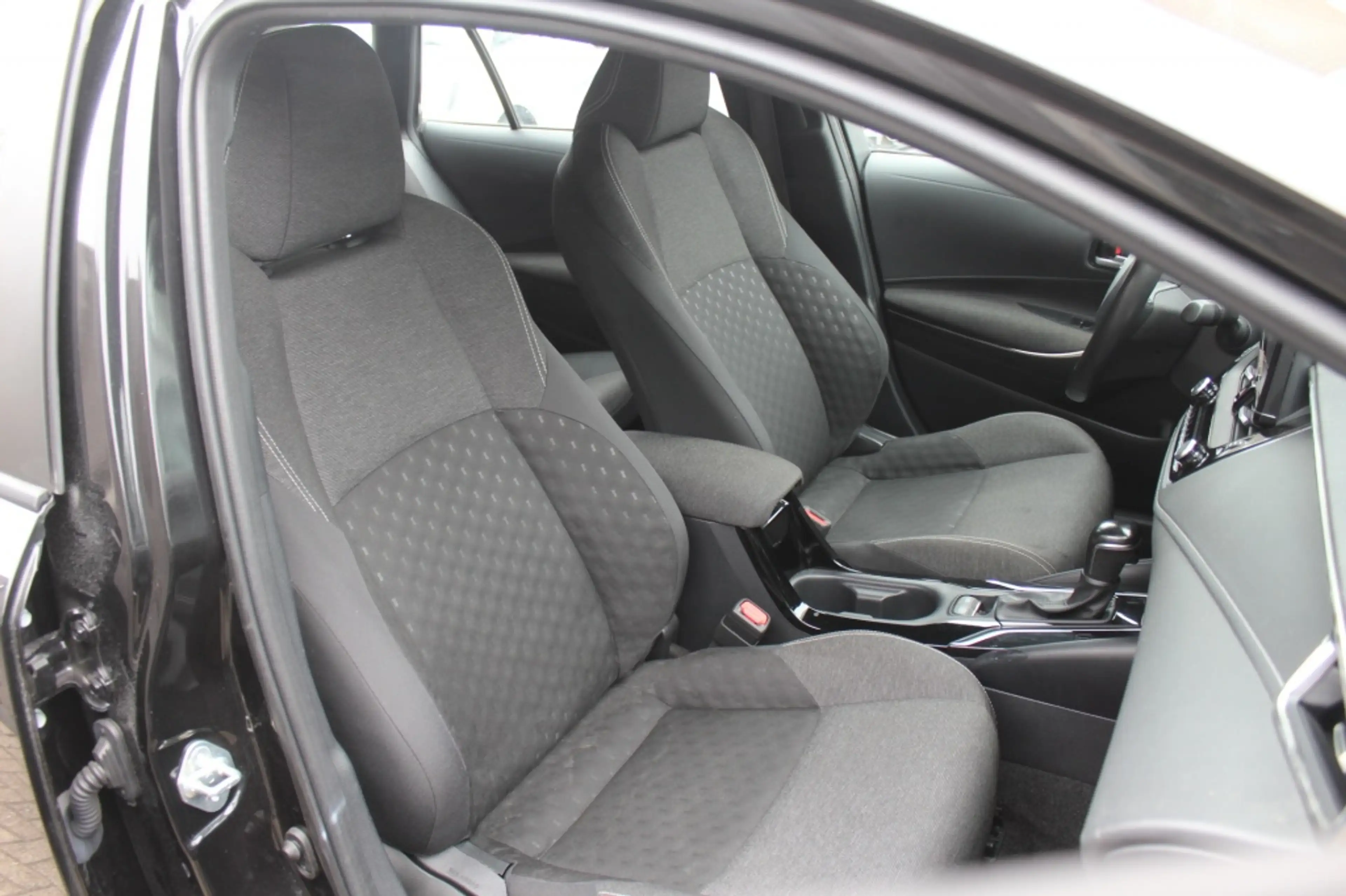 Toyota Corolla Touring Sports Hybrid 1.8 Hybride Active — photo 13