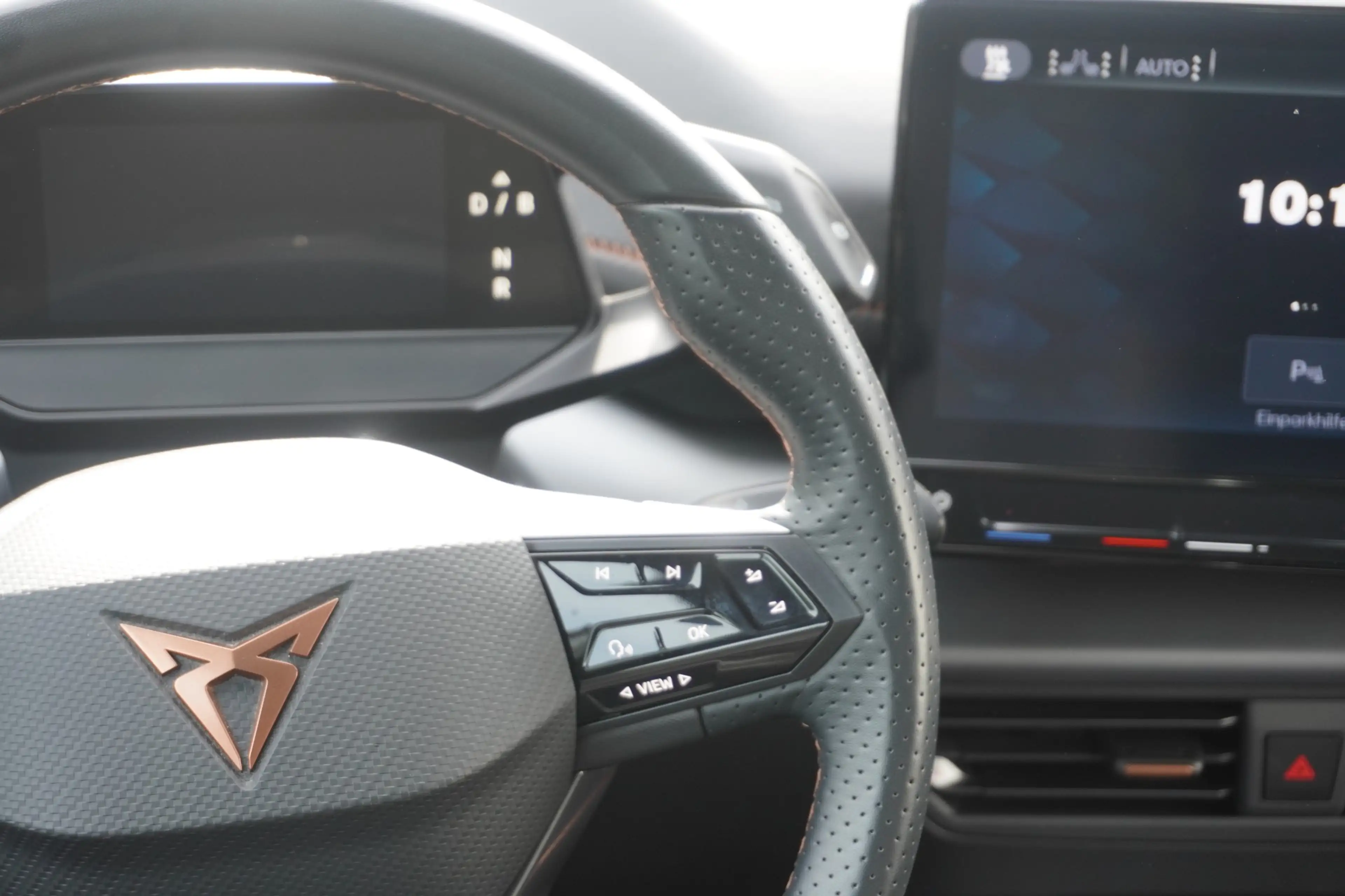 CUPRA Born 150 kW LED Navi ACC PDC Kamera Sitzheizung — photo 12