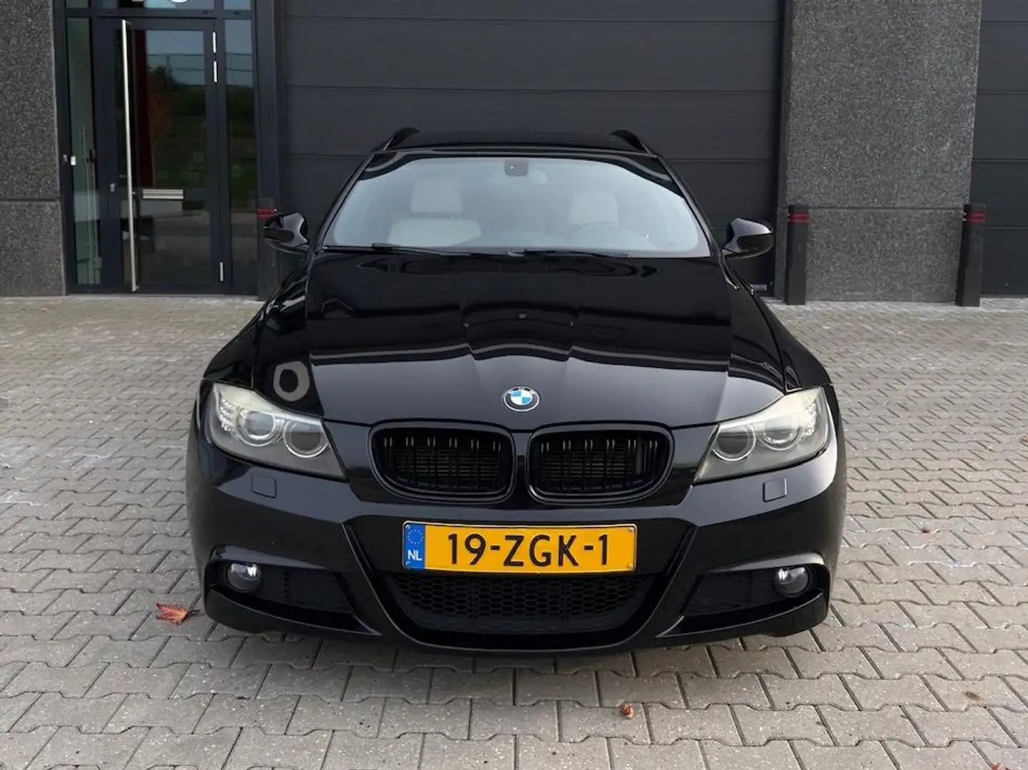 BMW 318 3-serie touring 318i M sport edition automaat navi Fekete - 2