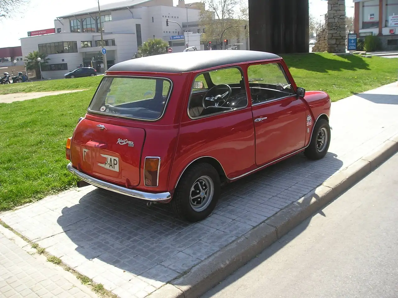 MINI 1300 Cooper 1300, foto 1