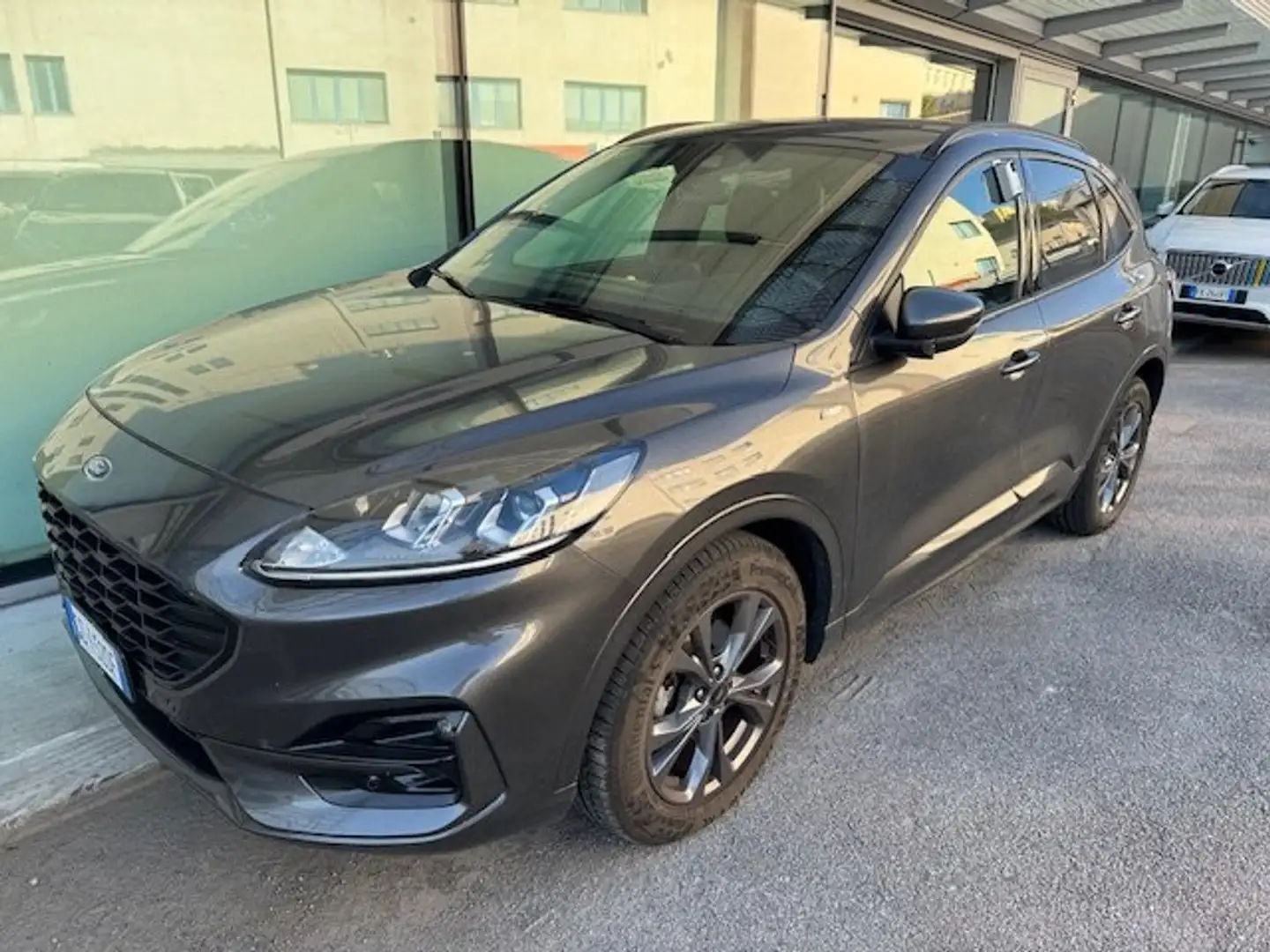 Ford Kuga 2.5 Fhev ST-Line 2WD 190cv CVT Grigio - 1