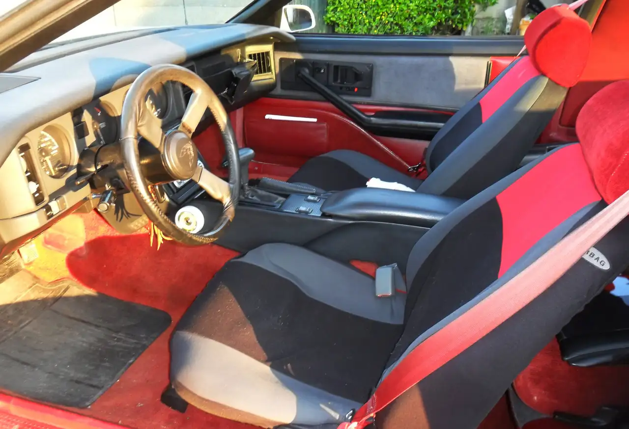 Pontiac Firebird 5.0 V8, foto 6