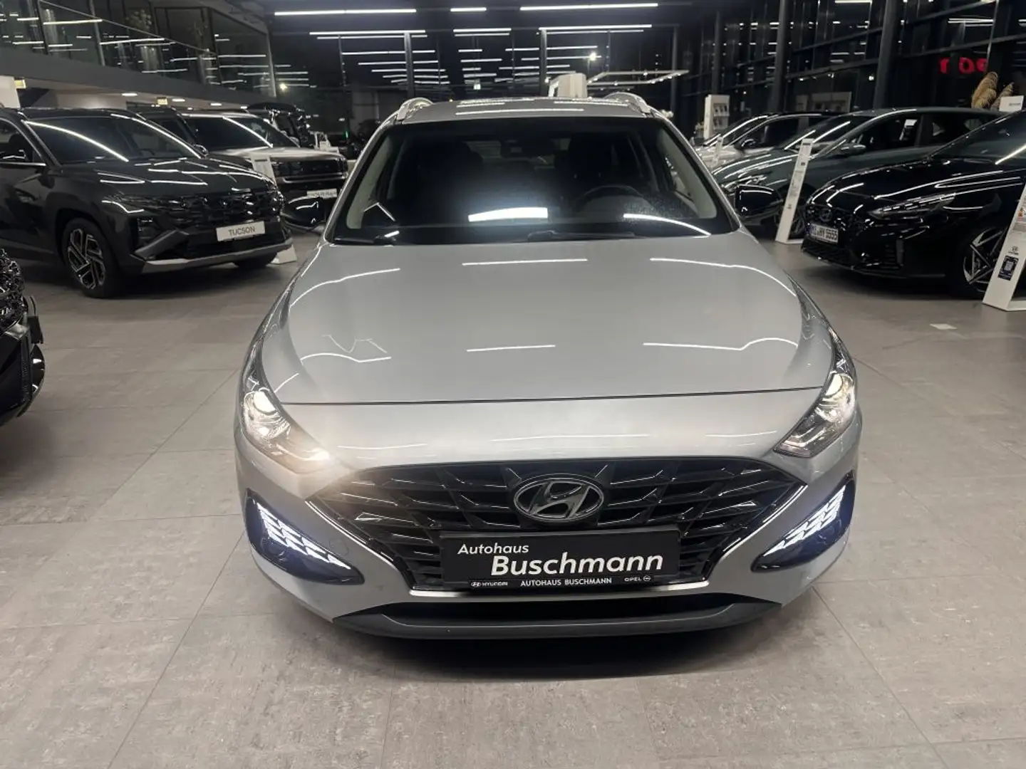 Hyundai i30 Kombi 1.5 T-GDI 48V-Hybrid DCT EDITION 30 Argento - 2