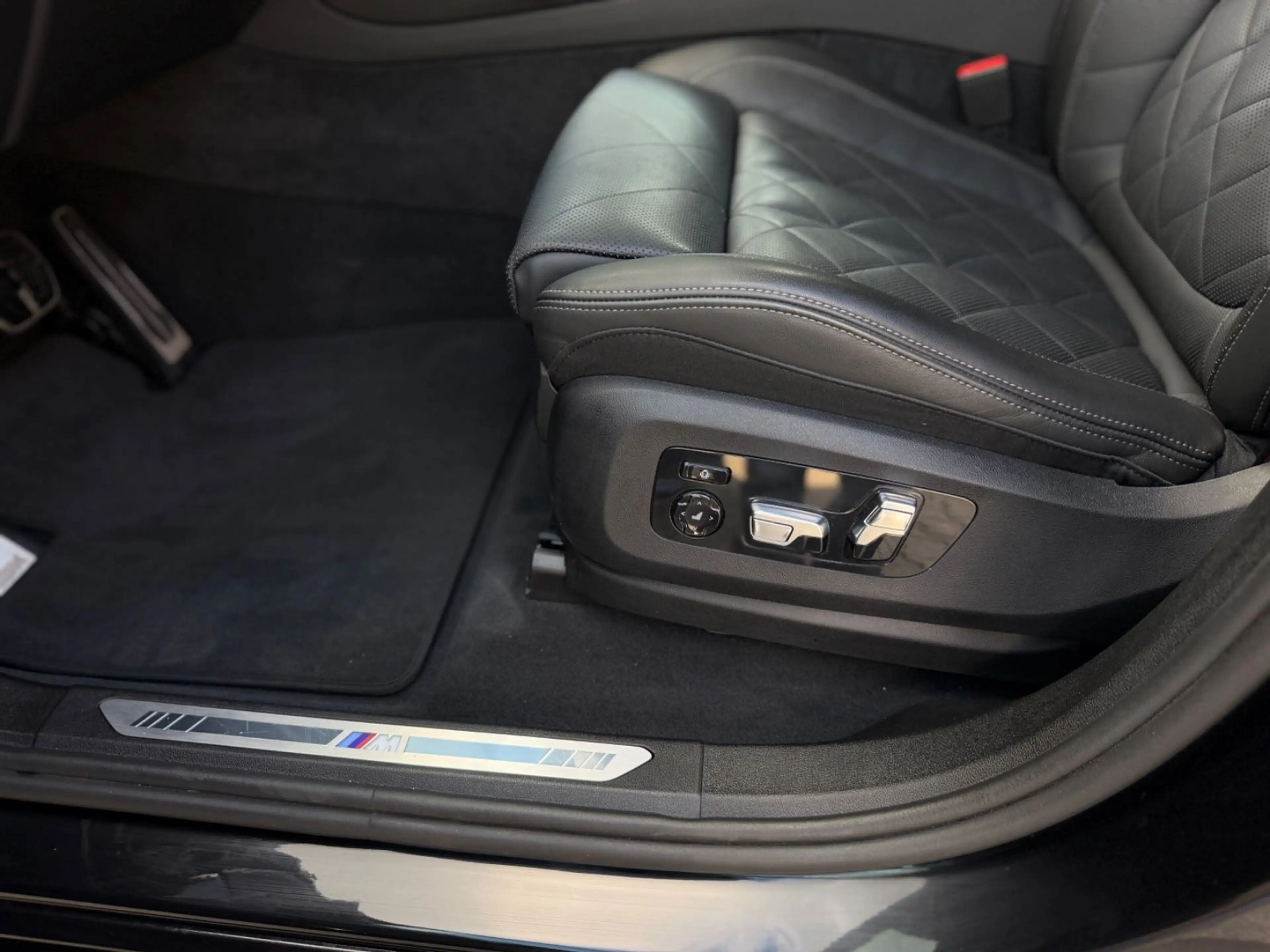 BMW X6 40 d xDrive M Sport Pro*22"*H&K*360°*LED*Mwst — photo 19