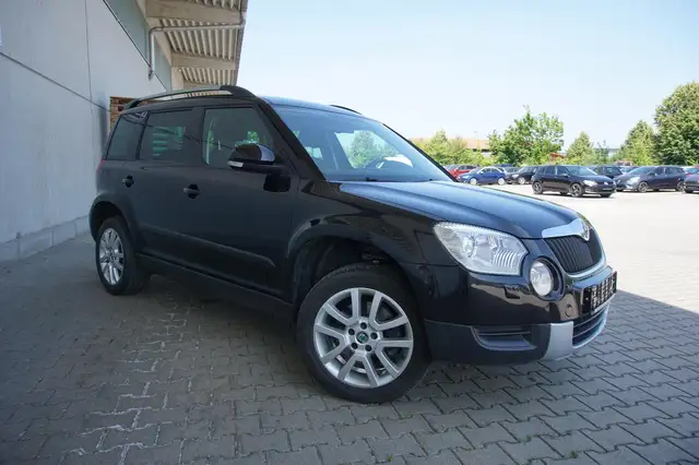 Skoda Yeti 2.0TDI 4x4 AHK Navi Xenon PDC SHZ Tempomat