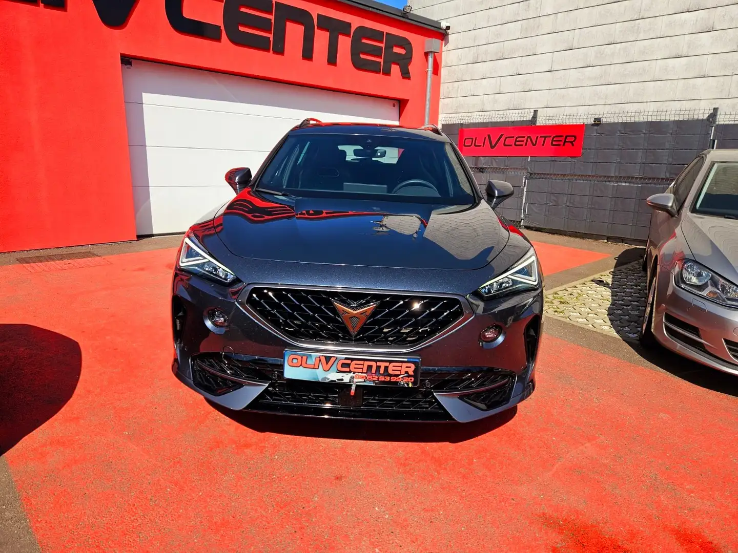 CUPRA Formentor Cupra Formentor 1.4 e-HYBRID 245ch VZ DSG6 29900e Grijs - 2
