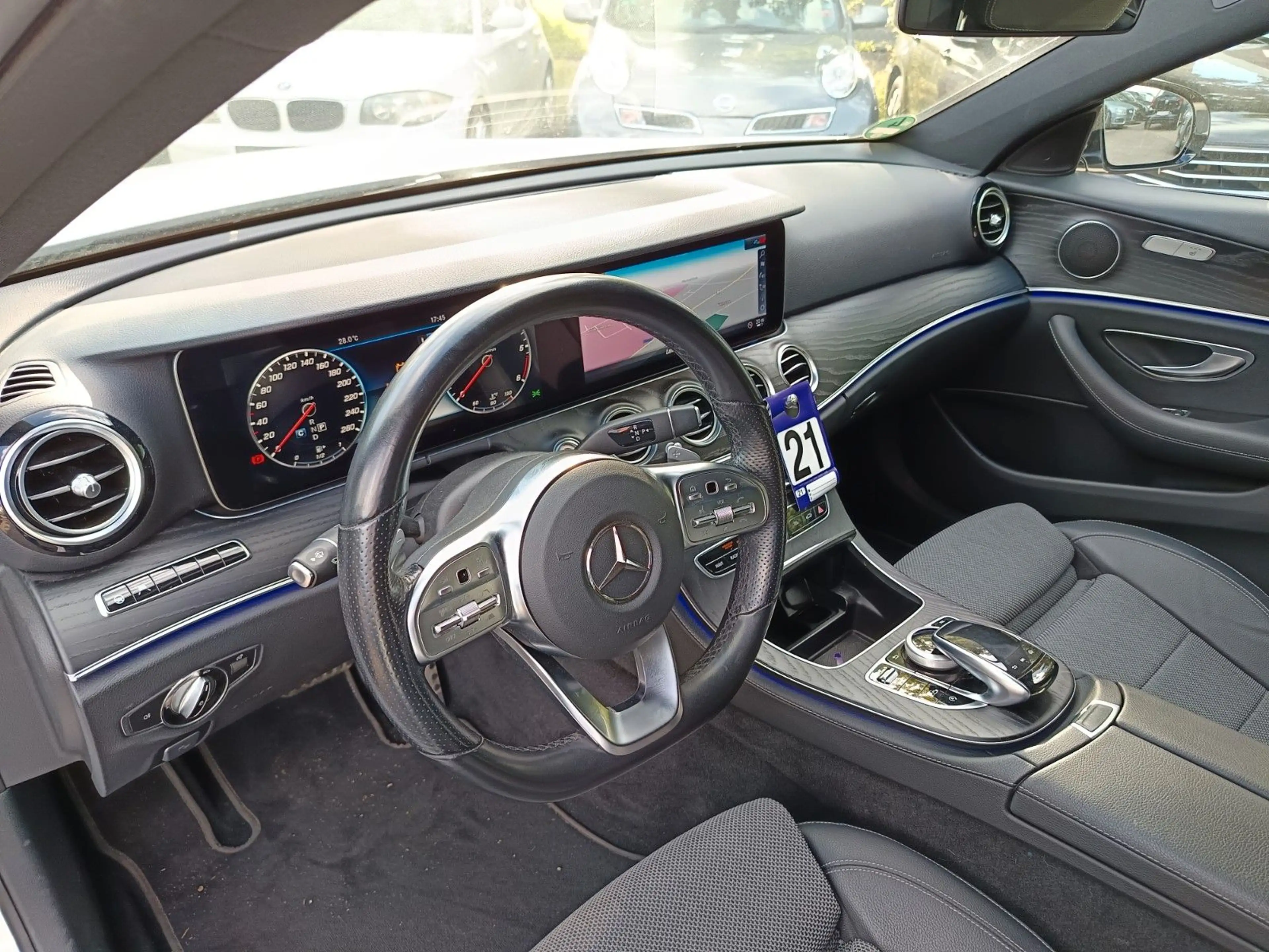 Mercedes-Benz E 400 E -Klasse T-Modell E 400 d 4Matic AMG — photo 11
