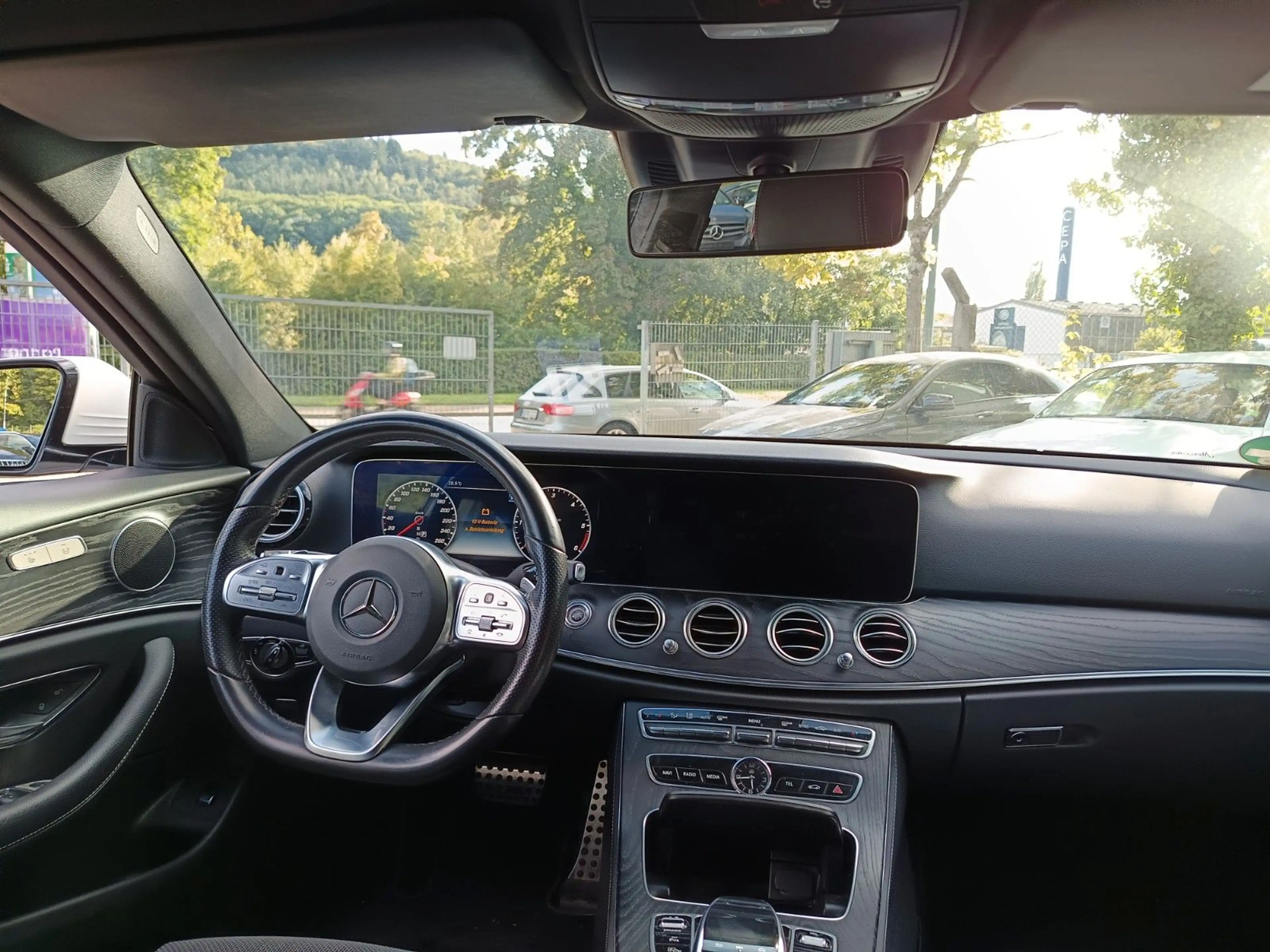 Mercedes-Benz E 400 E -Klasse T-Modell E 400 d 4Matic AMG — photo 15