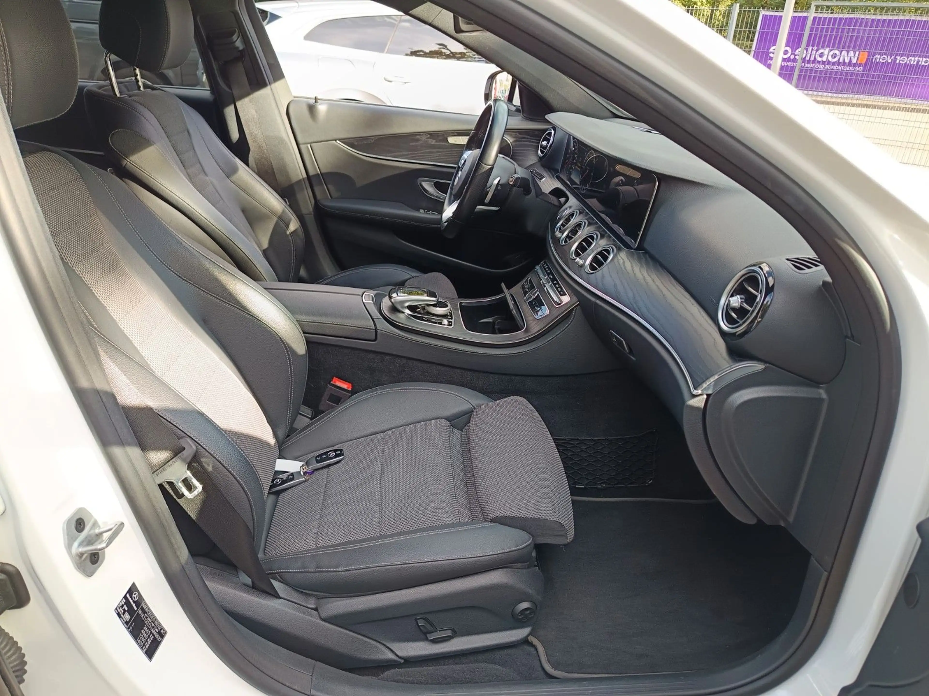 Mercedes-Benz E 400 E -Klasse T-Modell E 400 d 4Matic AMG — photo 13