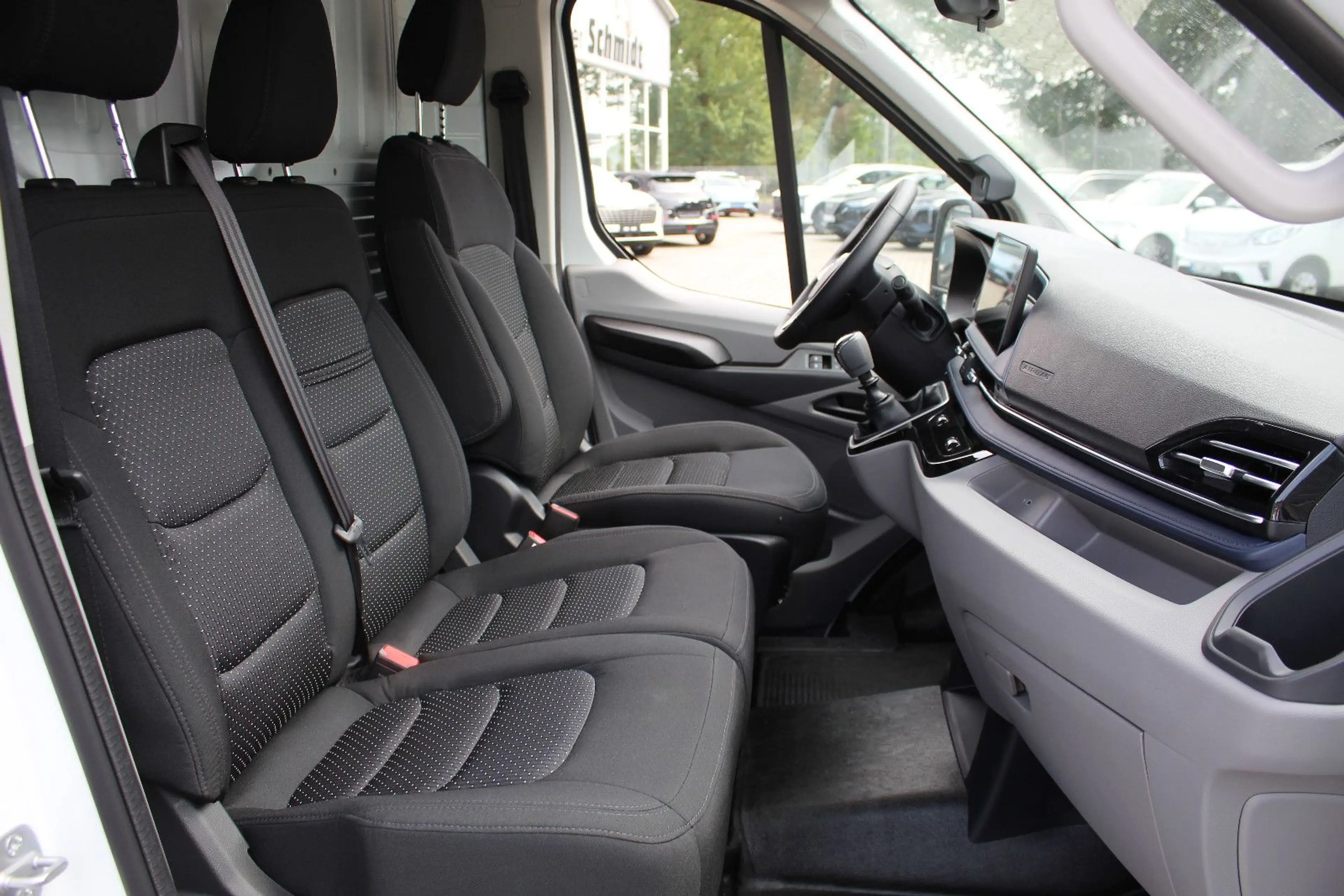 Maxus Deliver 9 2.0Diesel(Neues Modell,Rückfahrkamera) — photo 12