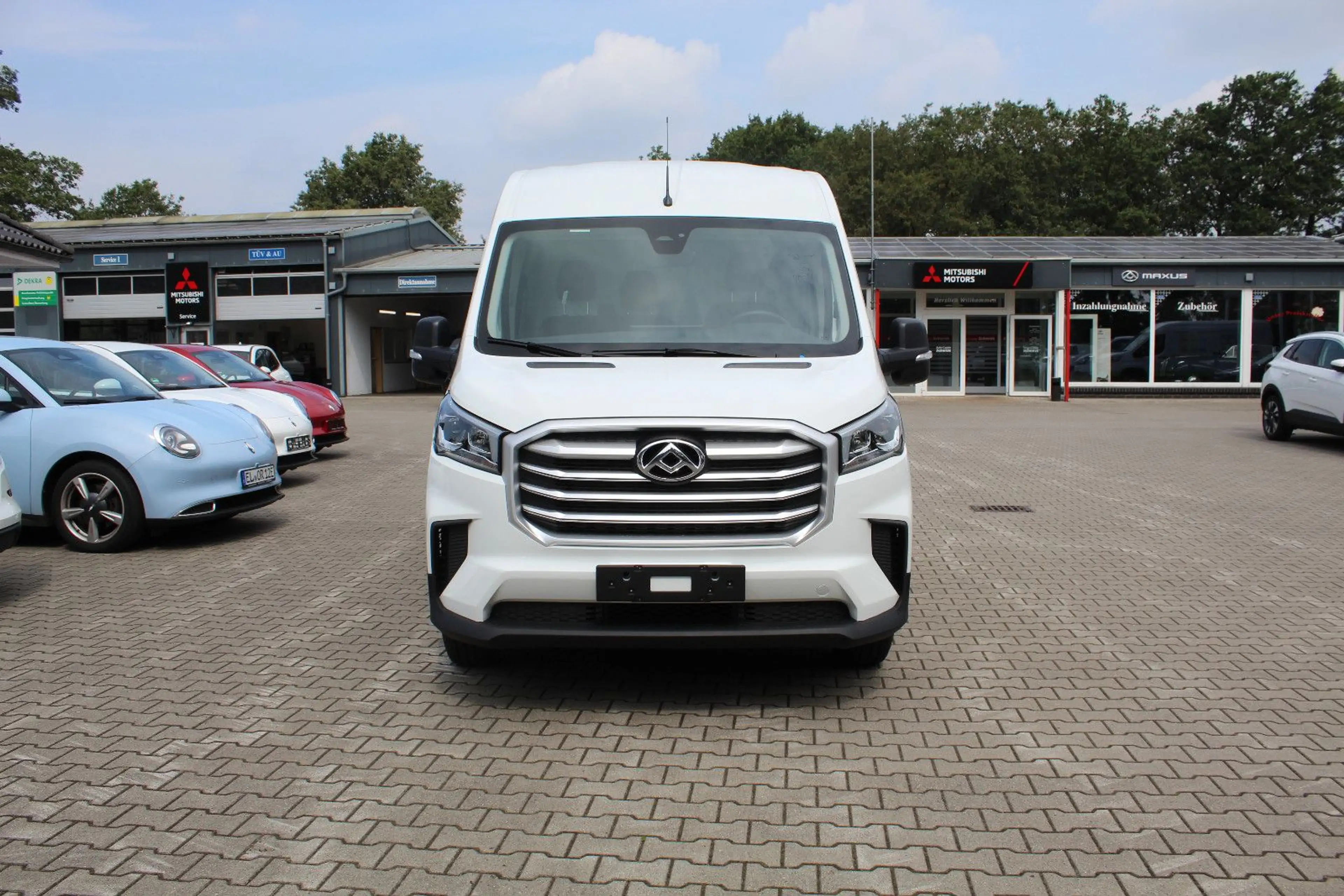 Maxus Deliver 9 2.0Diesel(Neues Modell,Rückfahrkamera) — photo 2