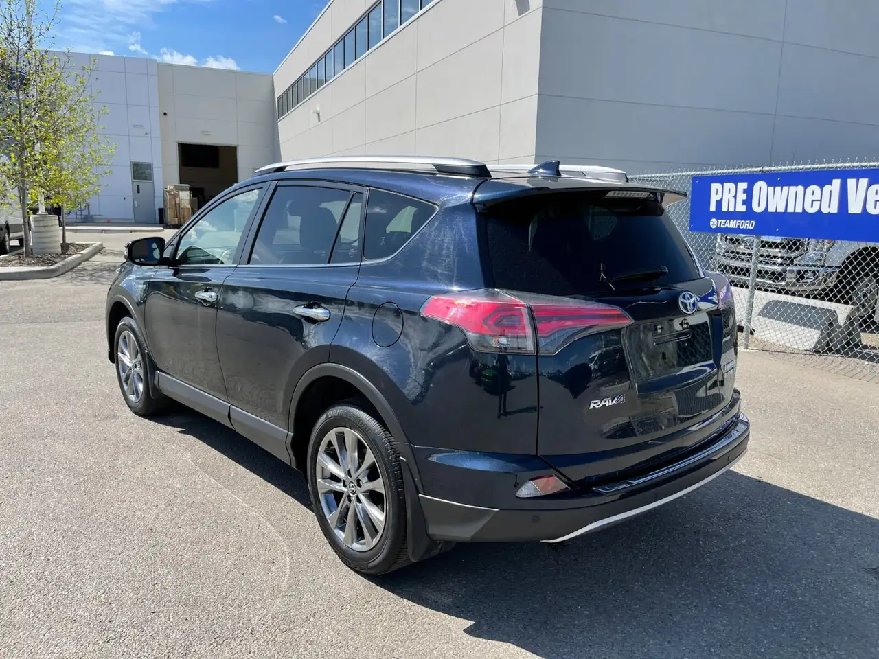 Toyota RAV 4 снимка Toyota RAV 4