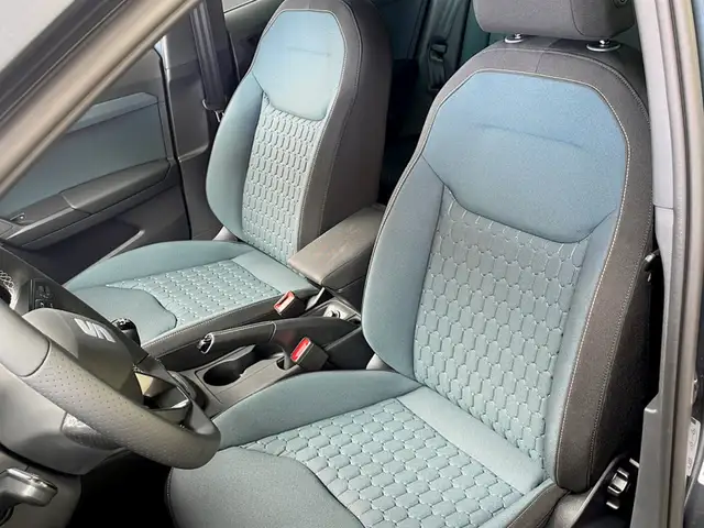 Seat Ibiza view 8