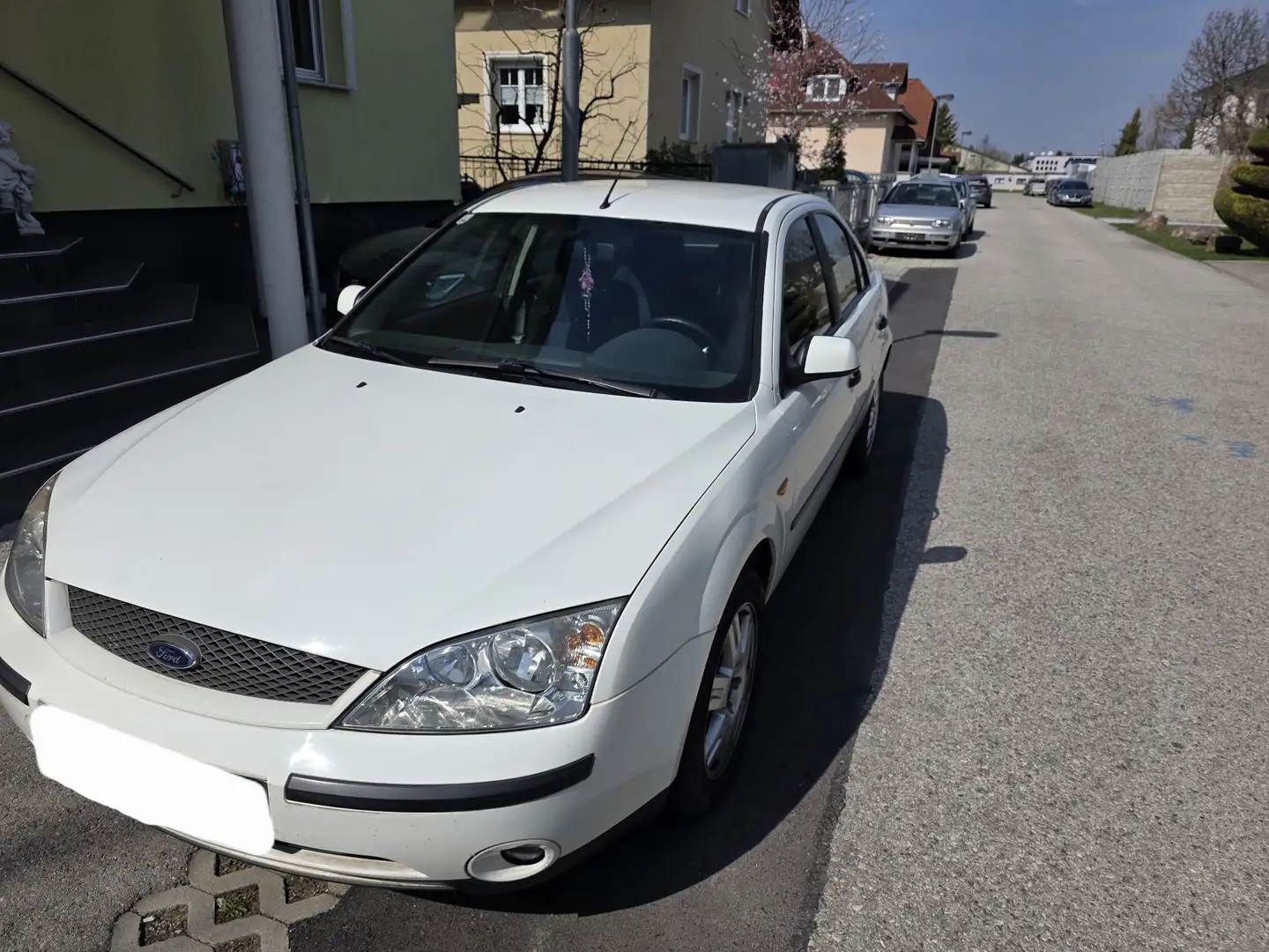 Ford Mondeo Ambiente 2,0 TDdi - 2