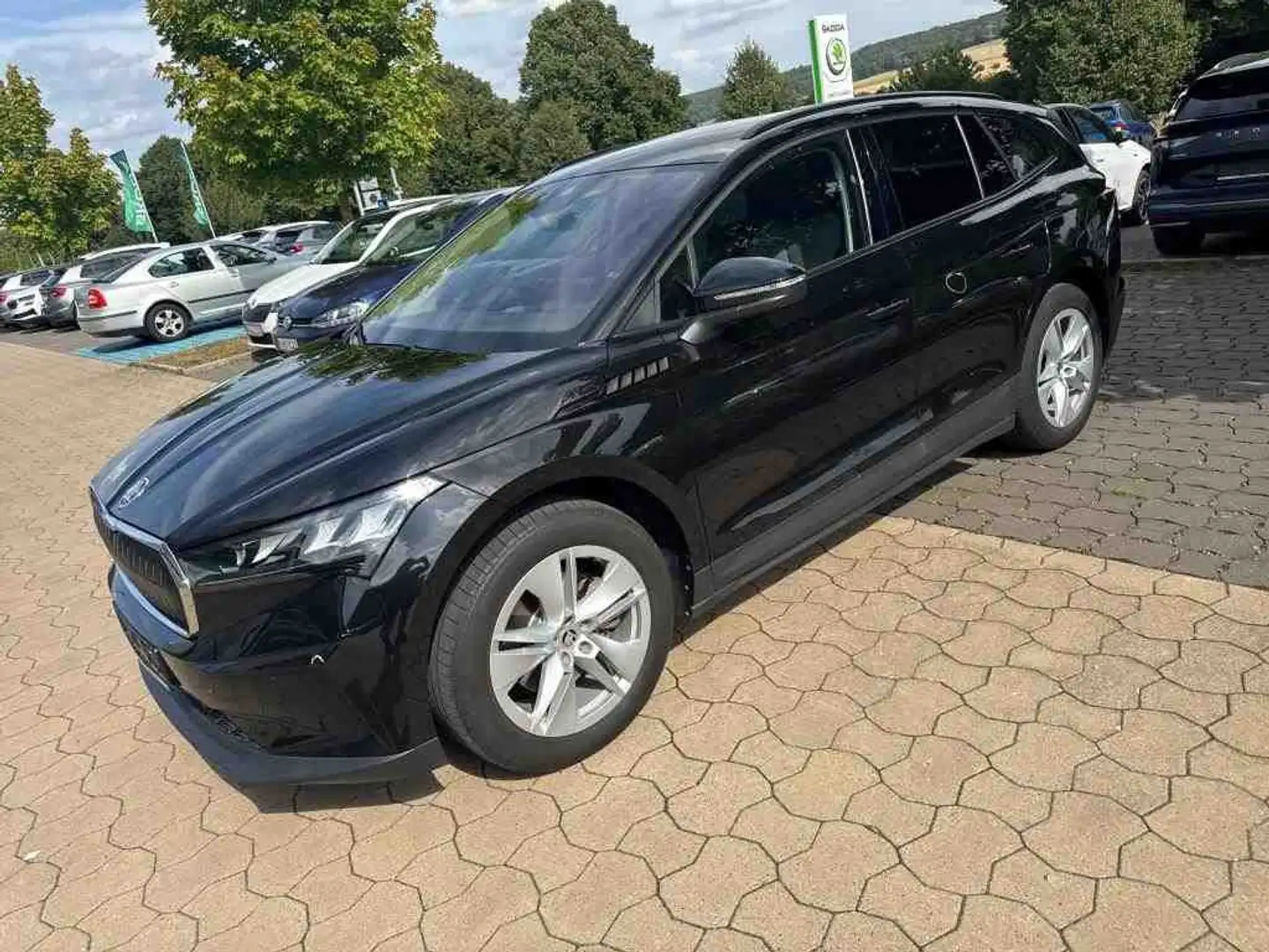 Skoda Enyaq iV 60 LOFT +LED +RKAM +NAVI +SHZ +DAB +19" +APP-C Schwarz - 2