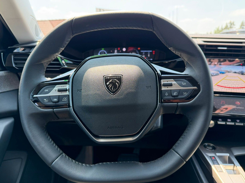 Peugeot 408 Allure Hybrid 145PS e-DSC6 *360° KAMERA* — photo 8