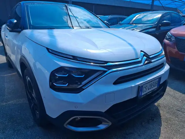 Citroen C4 view 11