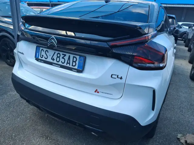 Citroen C4 view 9