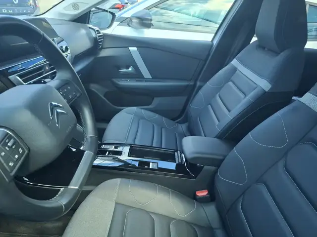 Citroen C4 view 15
