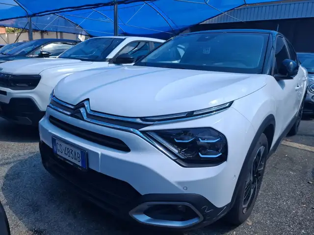 Citroen C4 view 4