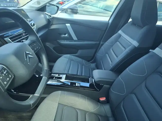 Citroen C4 view 10