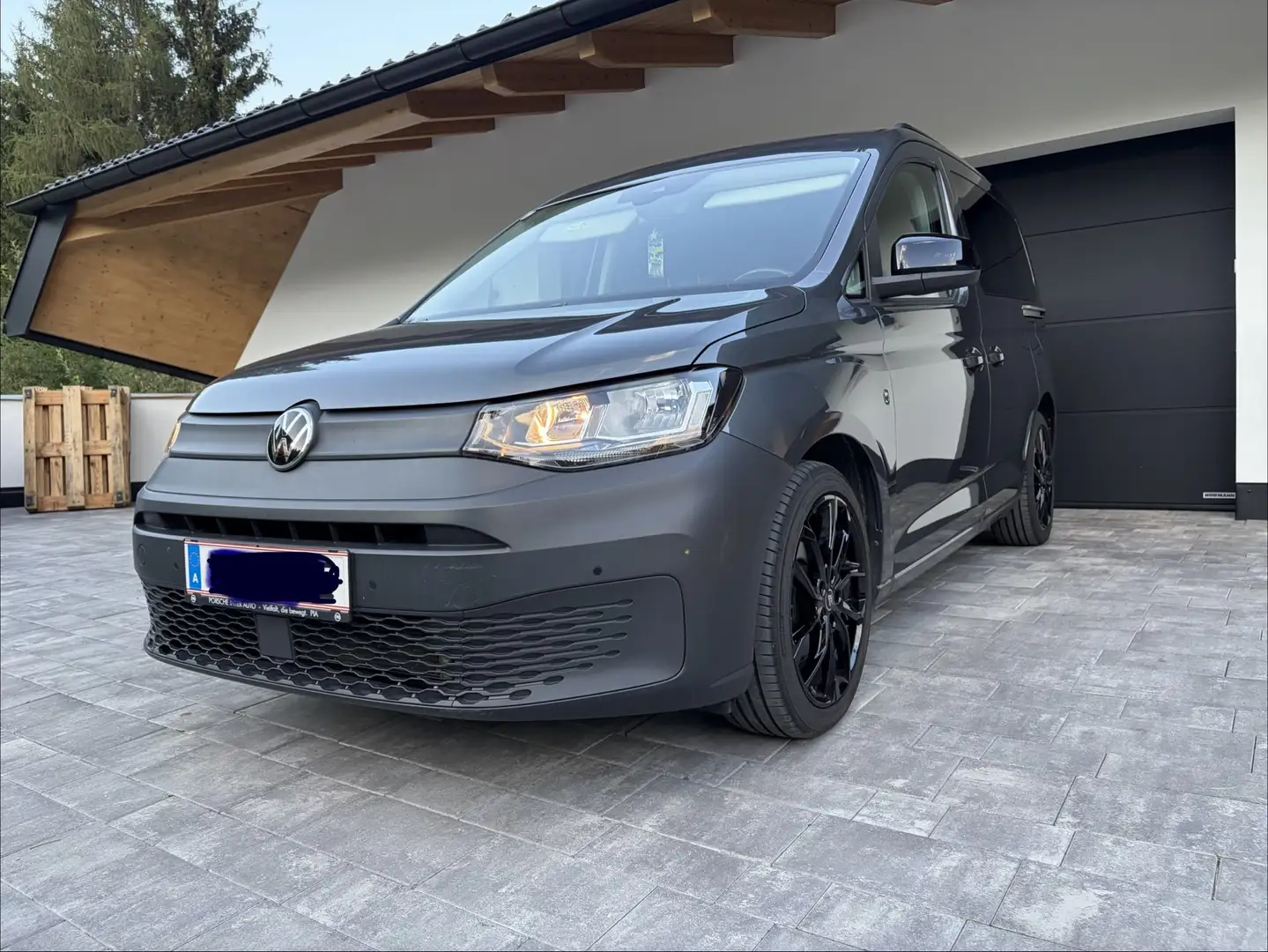 Volkswagen Caddy 2,0 TDI - 1